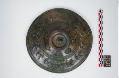 Foto von Bronzedeckel (NHMW-PRAE-025830)